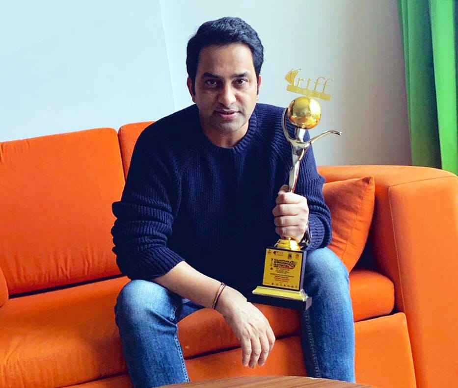 Prawaas marathi film won awards at Rajasthan International film festival