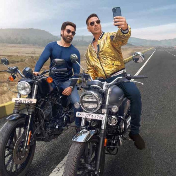 Dharma Productions is bringing a movie 'Selfie' starring Akshay Kumar and Imran Hashmi.
