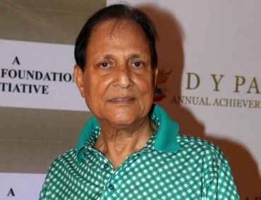 Saawan Kumar Tak, the director of 'Sanam Bewafa' and 'Souten' passed away