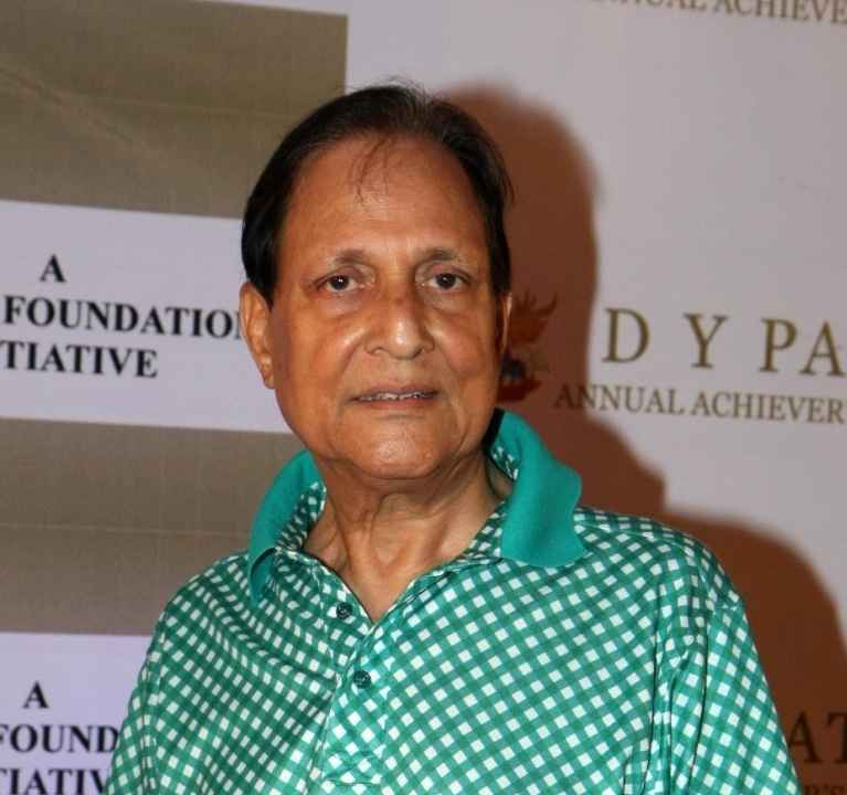 Saawan Kumar Tak, the director of 'Sanam Bewafa' and 'Souten' passed away